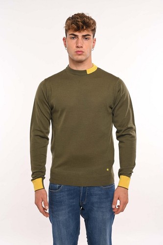 Maglia girocollo con contrasto