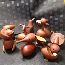 Set di 9 statuine animali in