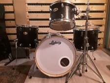 VE NDO BATTERIA ACUSTICA LUDWIG composta da BD 22", TT 12", FT 14", FT16"