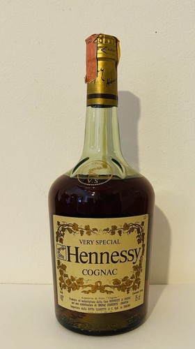 Hennessy cognac very - -,
