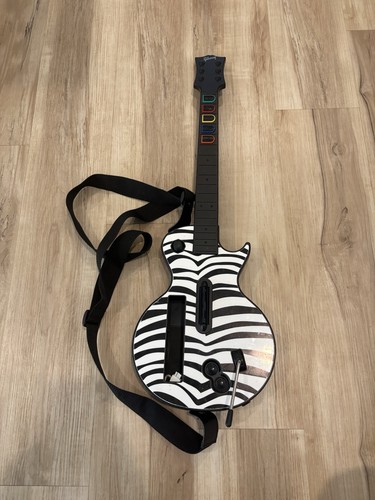 Nintendo wii guitar - guitar, hero