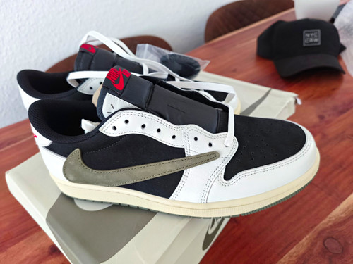 Travis scott air jordan 1 - air,