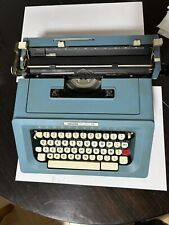 Macchina da Scrivere OLIVETTI