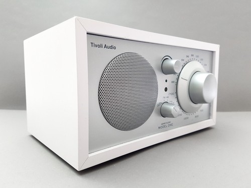 Radio tivoli one henry - one,