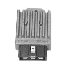 162020 REGOLATORE DI TENSIONE