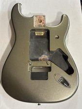 Corpo Fender Blacktop