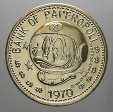 MONETA GETTONE TOPOLINO 1970 PAPERONE LUNA IN PLASTICA DORATA