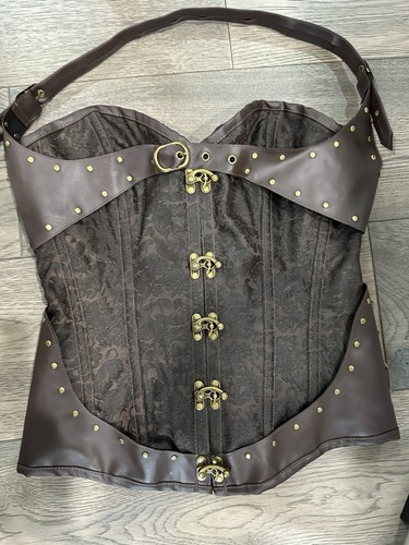 Corsetto marrone steampunk