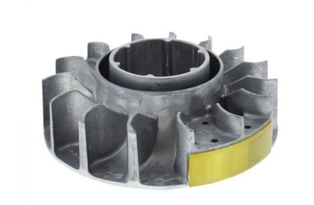 Volano magnetico motosega