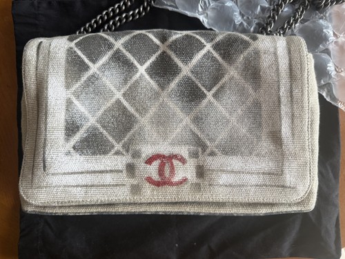 Chanel graffiti boy - graffiti,