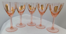 Bicchieri cordiali rosa soffiati a mano ungheresi design oro stelo anni 60 MCM set di 5