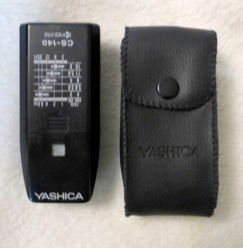Yashica 140 flash - flash, attacco