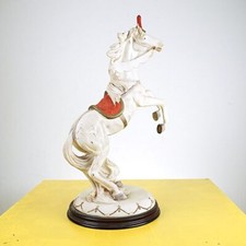 statua in resina e gesso