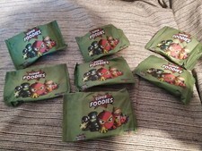 ESSELUNGA SUPER FOODIES 7 RARI PORTACHIAVI Sigillati + 7 Carte da Gioco