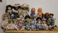 Lotto di Bambole da collezione tutte quelle in foto.