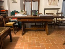 tavolo in legno con sedie impagliate 