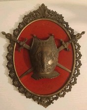 Stemma Con Armatura E Pugnali Vintage Ottone/Bronzo E Ferro 