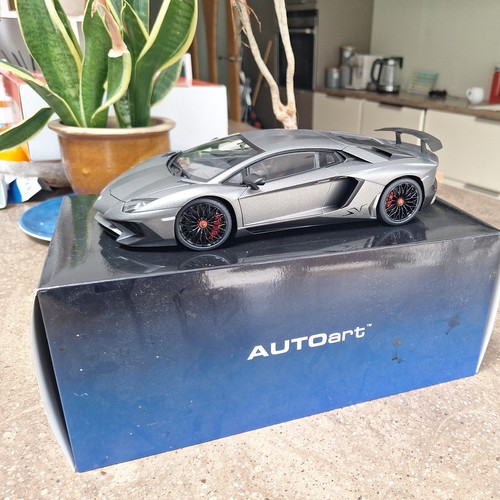 Autoart lamborghini - 1/18,
