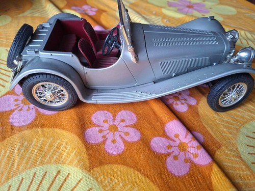 Burago scala jaguar - burago, 1:18;