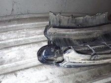PARAURTI ANTERIORE CENTRALE