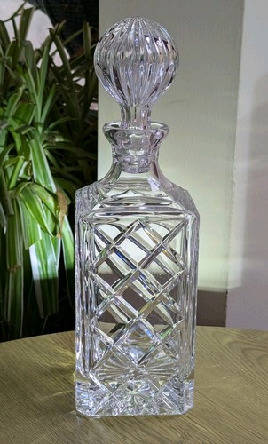 Royal crystal rock decanter - , 11
