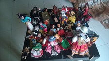 Collezione di bambole dal