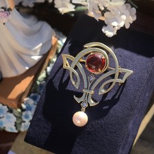 Collana Ciondolo & Spilla