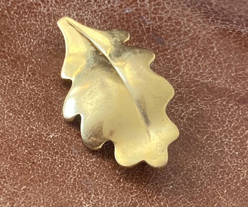 Broche feuille chêne ines - feuille,