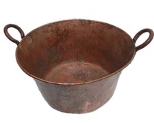 Antica grande pentola