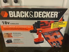 Trapano/avvitatore senza fili Black & Decker 18V con borsa portaoggetti e 75 accessori nuovo