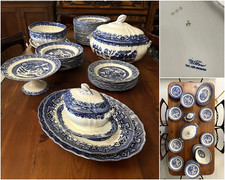 ANTICO SERVIZIO PIATTI 45 Pz. Willow Soc. Cer. Richard CERAMICA BIANCA BLU '800