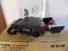 Yaesu FT-857DM ricetrasmettitore mobile HF/VHF/UHF tutte le modalità testato molto buono