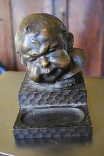 statua bambino capriccioso