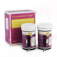 Strumento 4 in 1: Misuratore di Colesterolo, Glicemia, Tester di Acido Urico