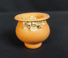 Piccolo vaso di terriccio