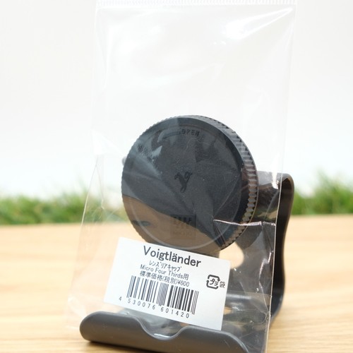Voigtlander copriobiettivo