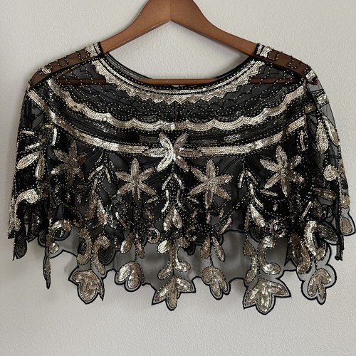 Elegante scrollata nera - , con