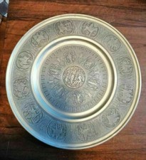 COLLEZIONISMO PIATTO DECORATIVO TONDO IN PELTRO CON CAVALLO /r