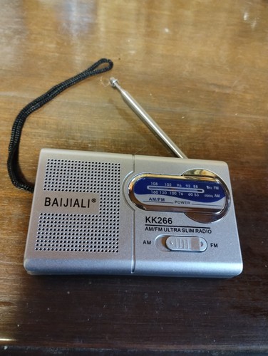 Piccola radio pile - piccola,