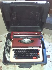 Macchina da scrivere vintage BROTHER ELETTRIC 3512 con valigia anno 1975