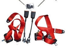 CINT. DI  SICUREZZA  AUTO  D EPOCA  FIAT  500EPOCA/126 LANCIA / A112 ARROTOLATOR