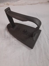 Vecchio ferro da stiro