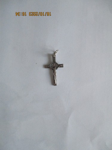 Petite croix pendentif saint - pendentif,