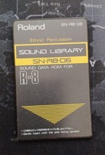 ROLAND R8 Cartuccia SN-R8-06 Scheda ""Percussioni etniche"