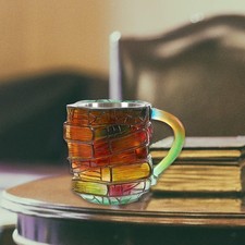 Tazza con libro dipinta in 3D