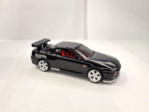 Hot wheels nissan skyline gtr - hot,