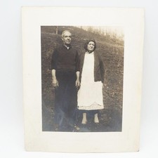 Antico Nero e Bianco & Nero Anziani Coppia Su Fattoria Vecchie Foto