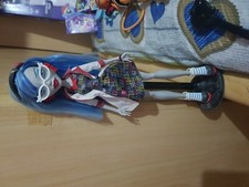 BAMBOLA  DOLL MONSTER HIGH Ghoulia Yelps Monster Hight Mattel