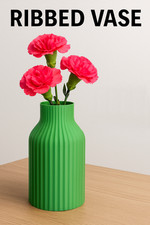 Vaso moderno a forma di