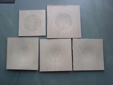 SELEZIONE DI PANNELLI PER SEDIE FORATI E GOFFRATI PER POLTRONE E SEDIE - ANTICHI